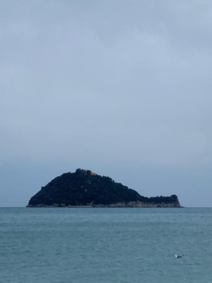 Appartamento Vista Mare Albenga Eksteriør bilde