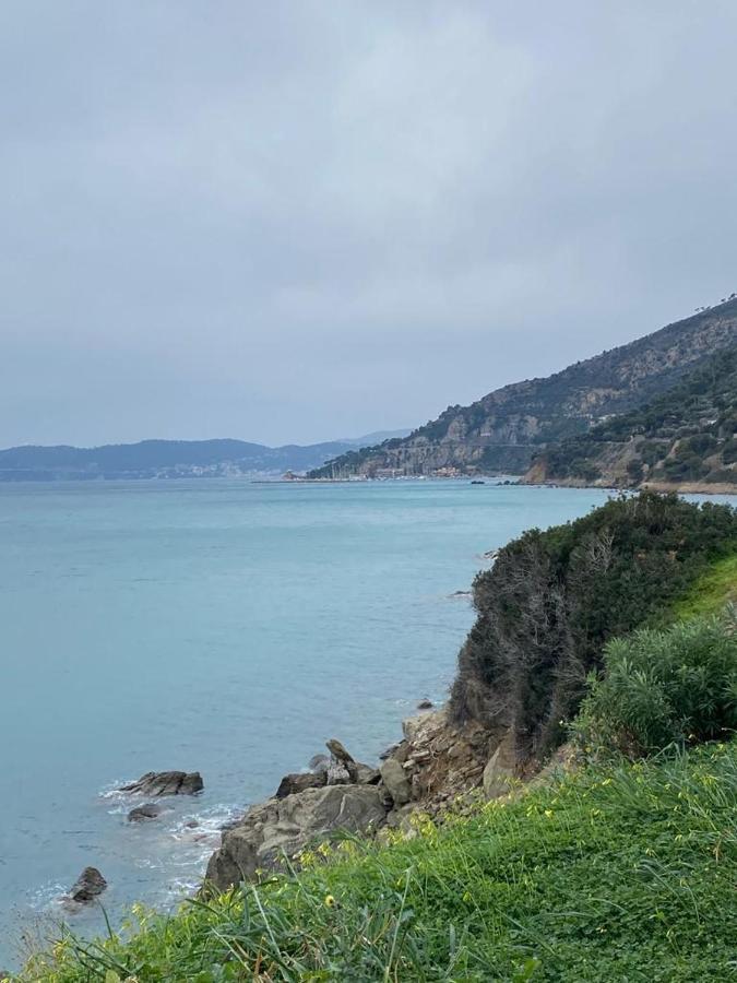 Appartamento Vista Mare Albenga Eksteriør bilde