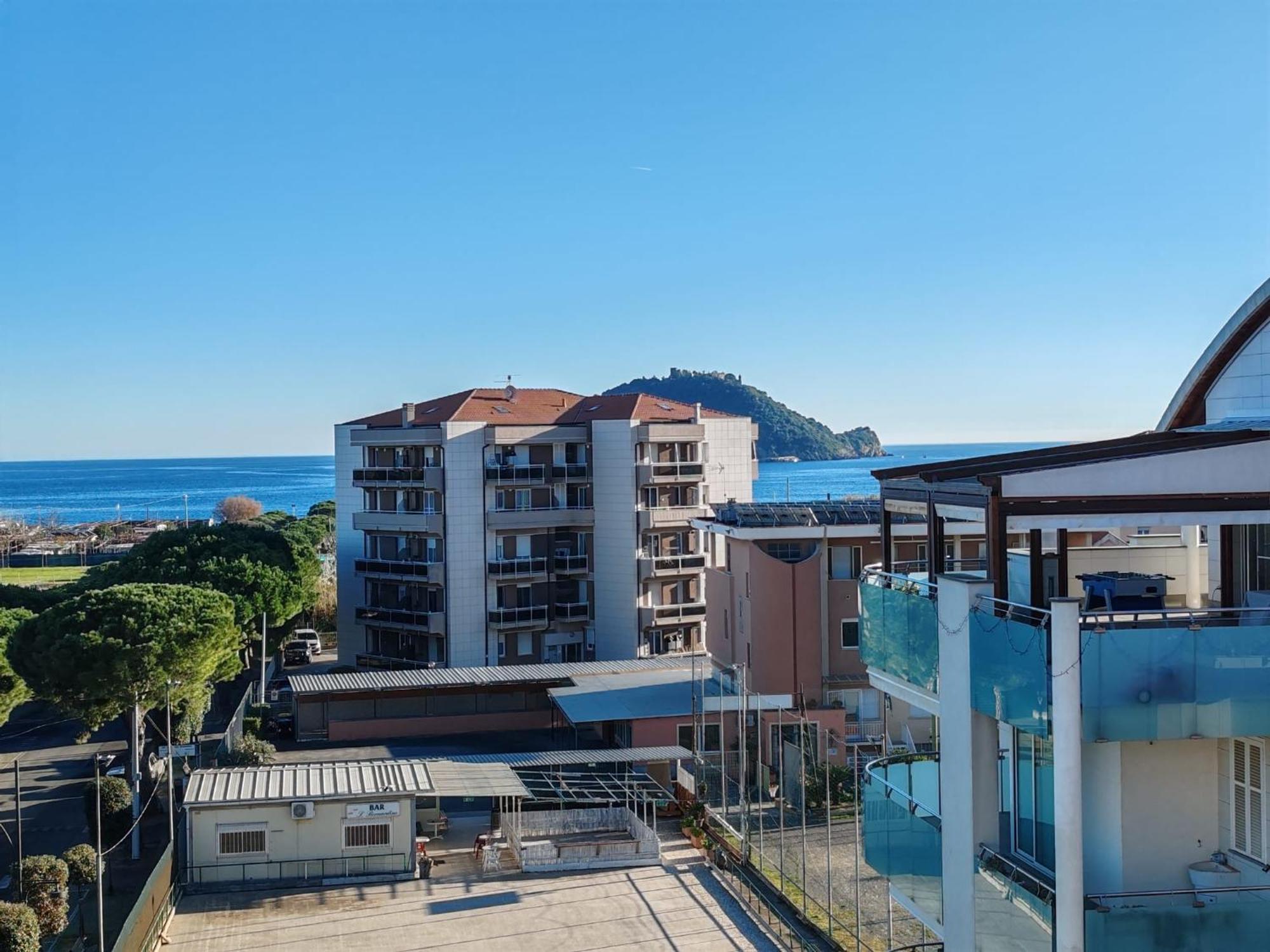 Appartamento Vista Mare Albenga Eksteriør bilde