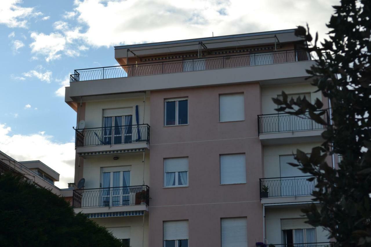 Appartamento Vista Mare Albenga Eksteriør bilde
