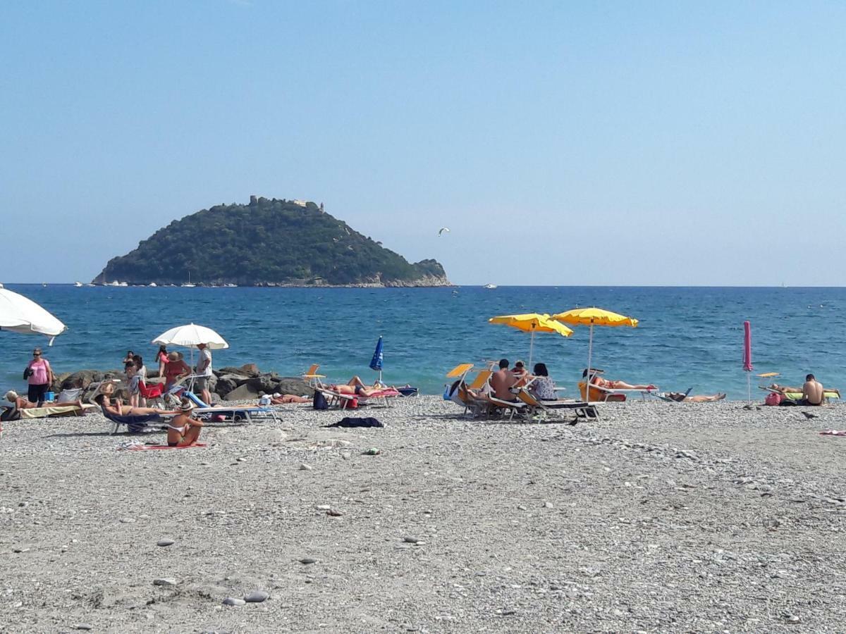 Appartamento Vista Mare Albenga Eksteriør bilde